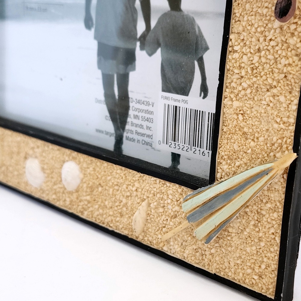 Vintage Furio 3.5x5.5 Picture Frame Beach Sand Sunglasses Seashells Umbrella - Picture 6 of 7